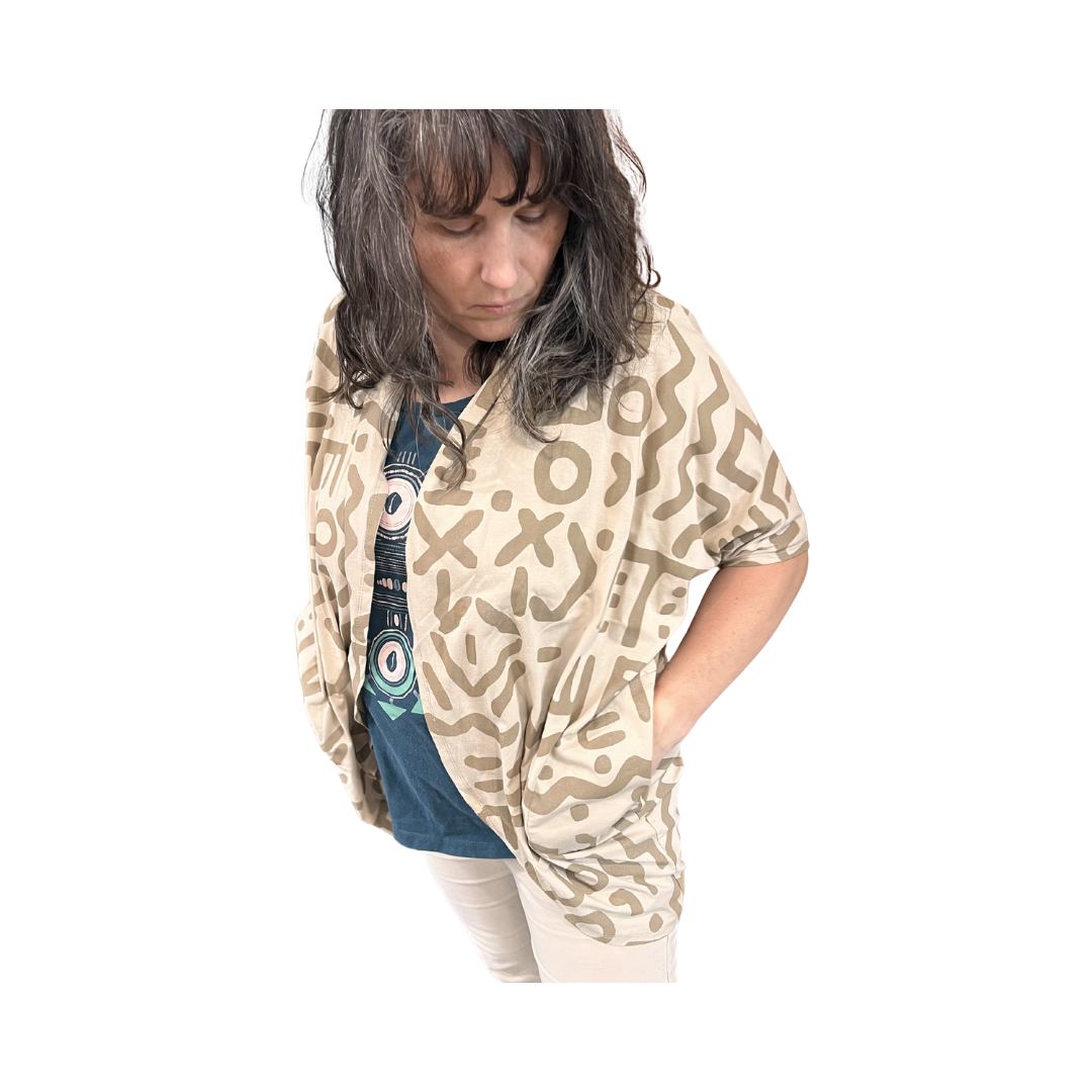 Wildlife Works Cardigan In Beige Short Sleeve