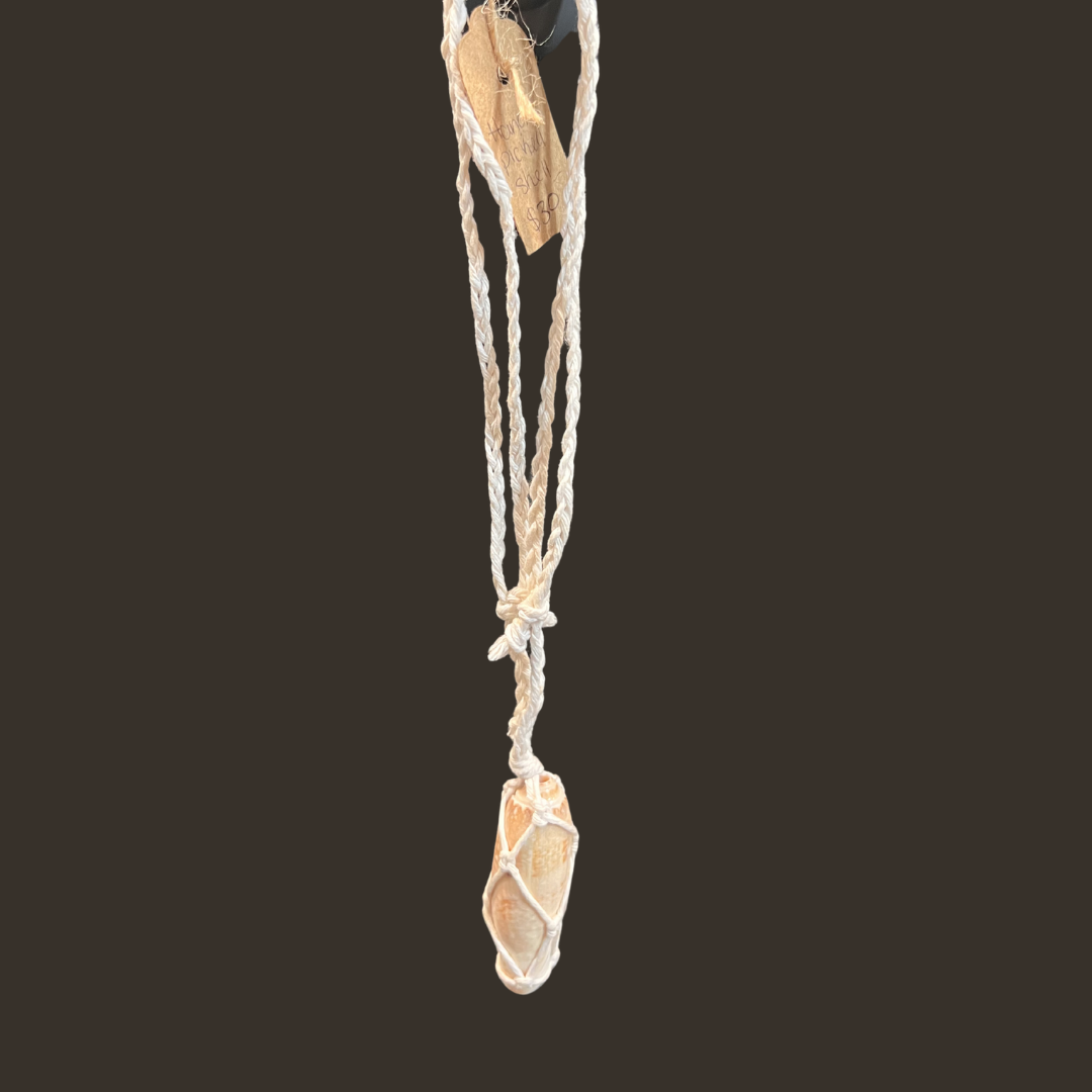V-07. Hand-Picked Shell in White Yarn