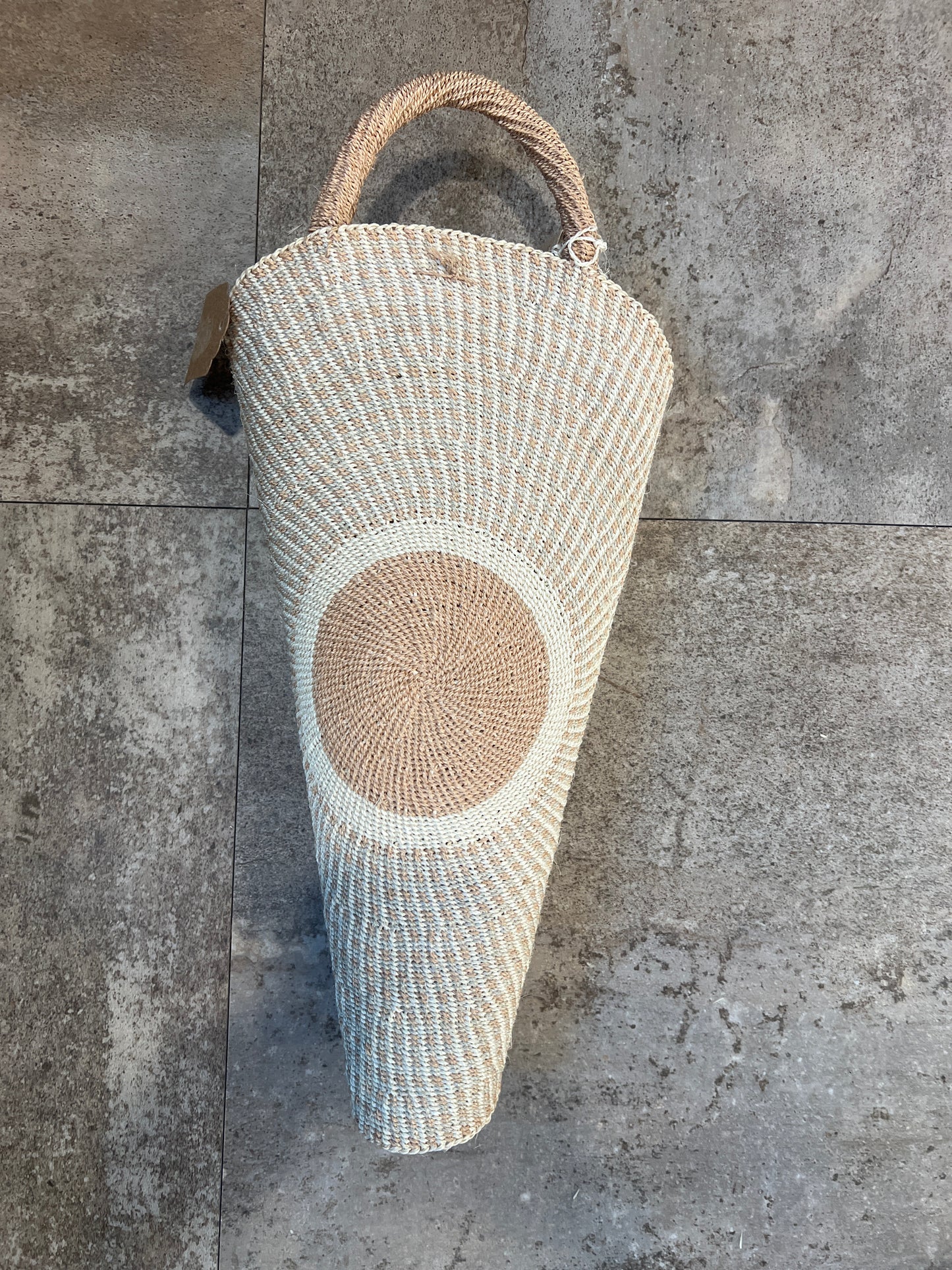 Hadithi Flower Cones