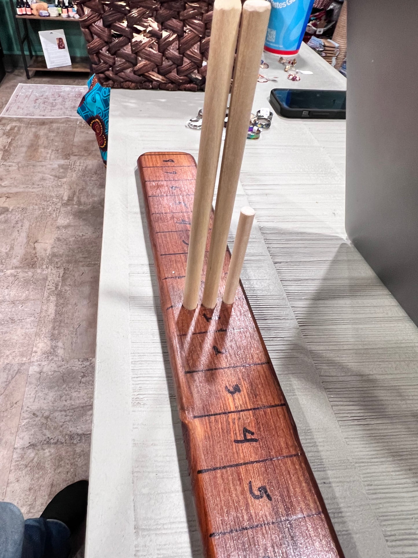 Bow-Making Class with Leona