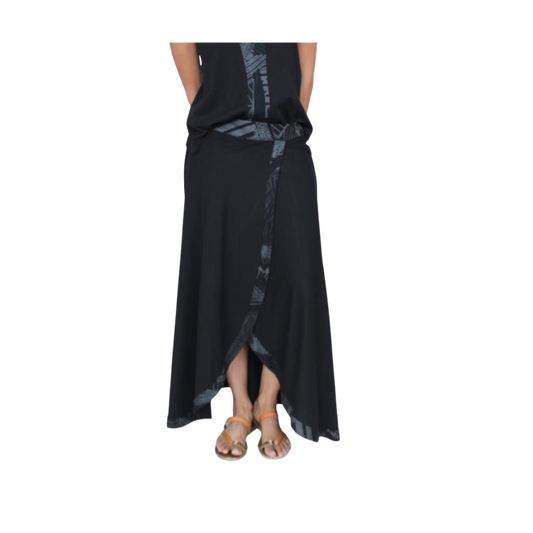 Wildlife Works Chui Skirt, Black W/Gold Print