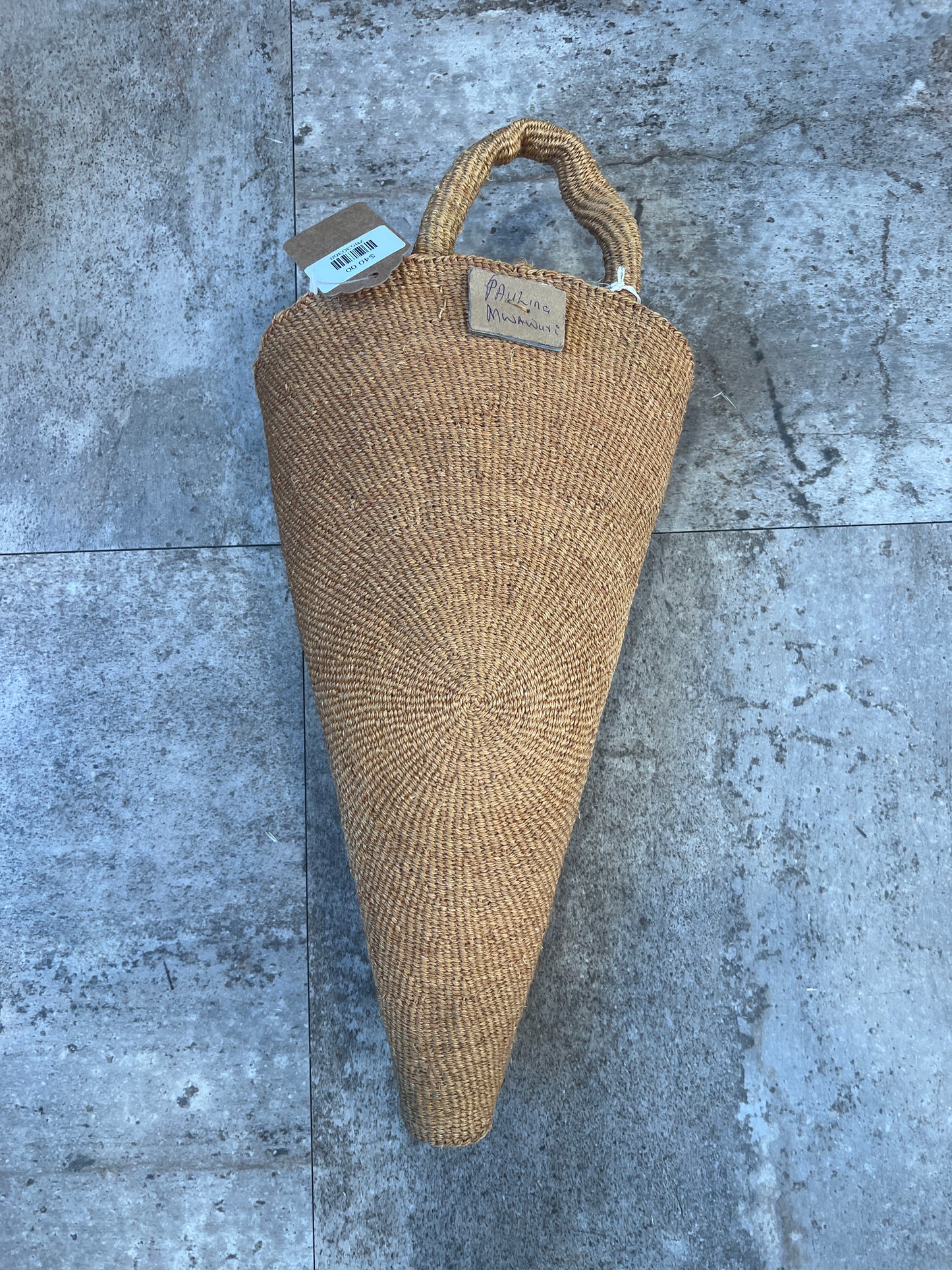 Hadithi Flower Cones