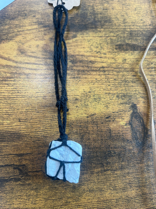 V-07. Howlite Car mirror