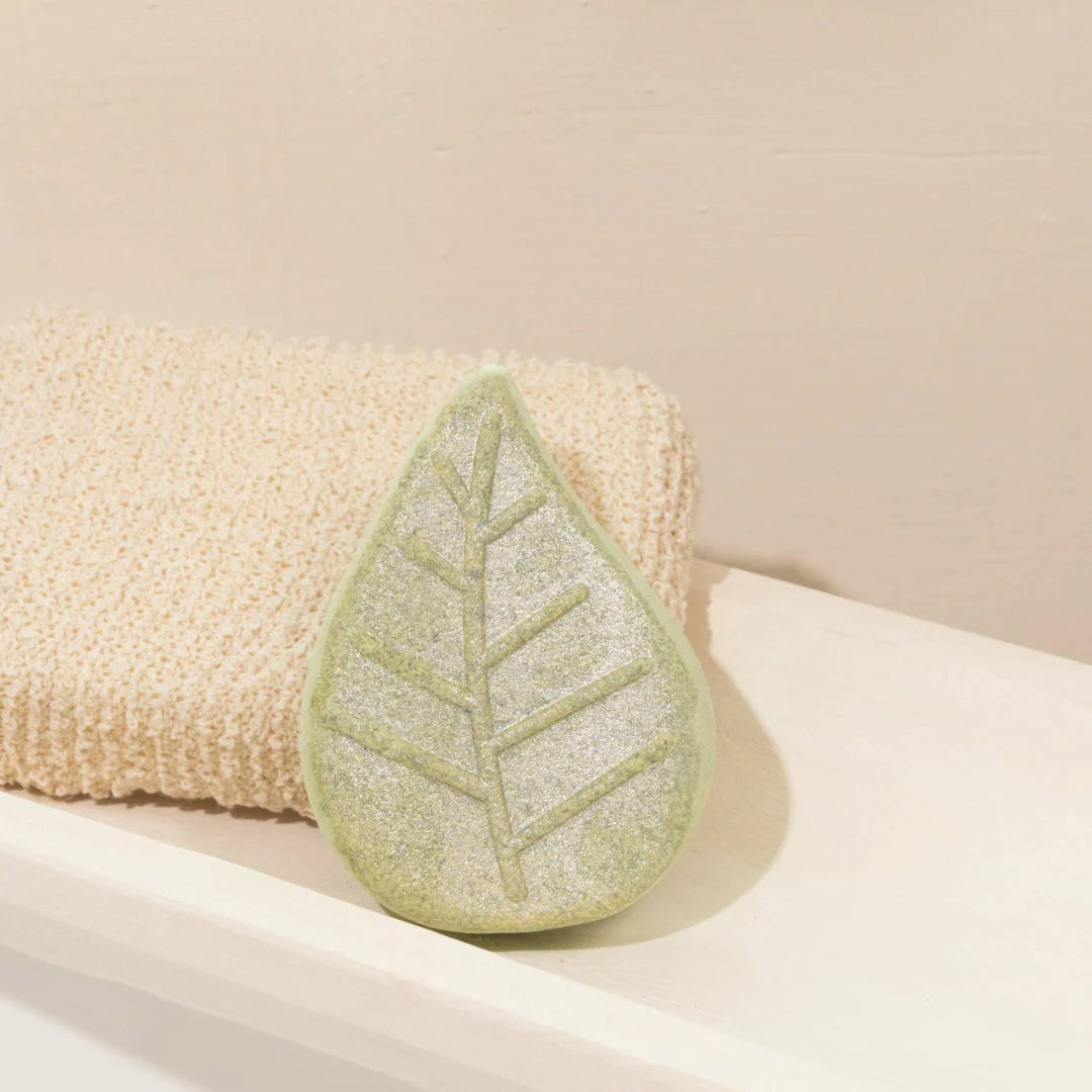 Vanilla & Sage Moisturizing Bath Bomb