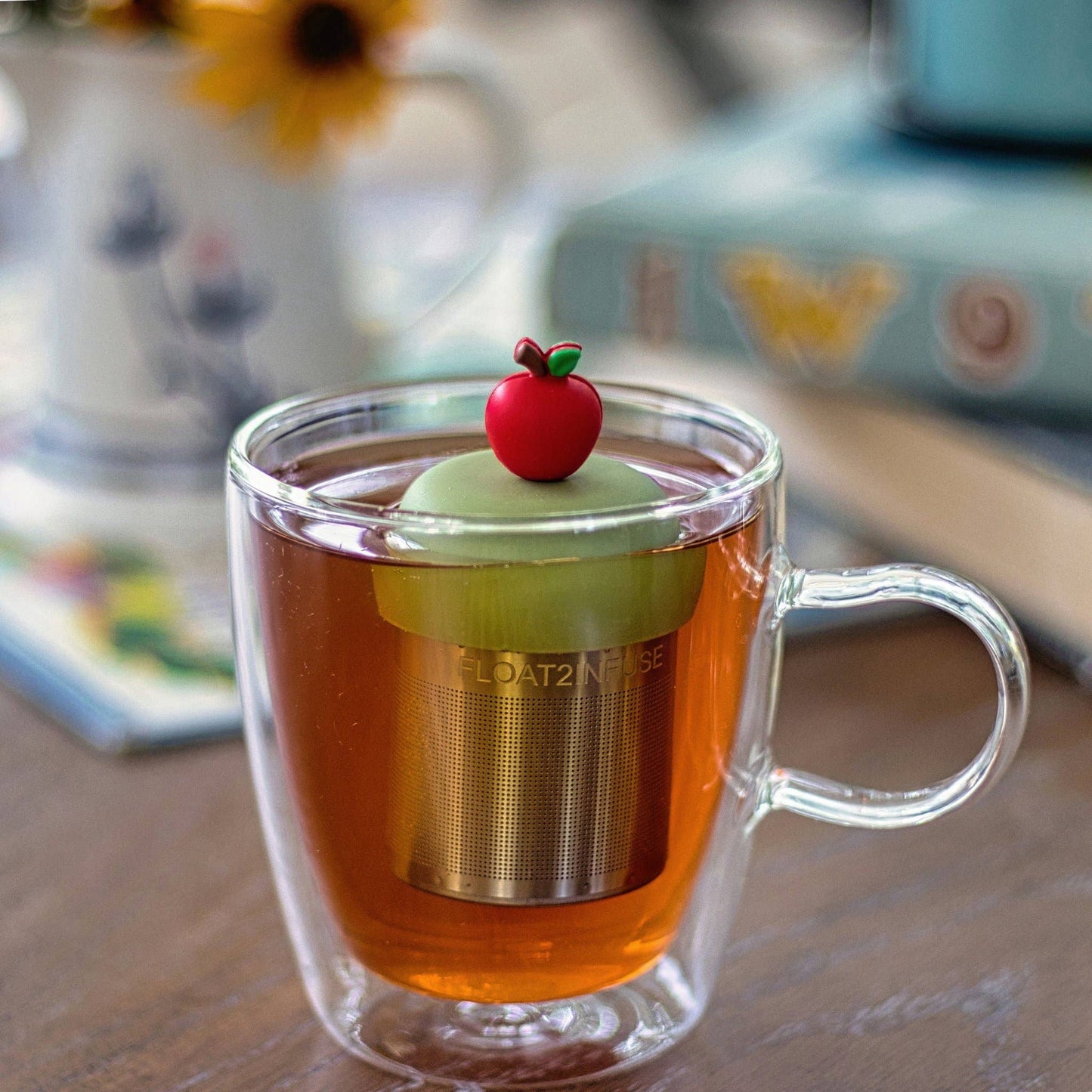 Red Apple | Floating Tea Infuser | Green Base | Red