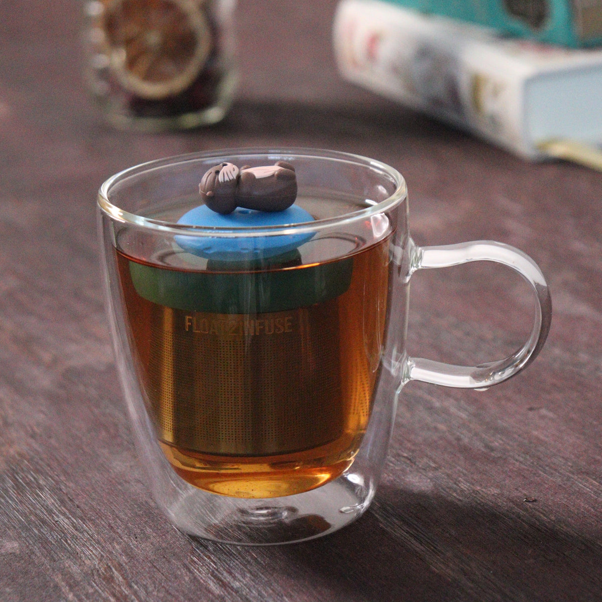 Otter | Floating Tea Infuser | Blue Base | Brown Otter